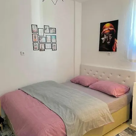 Denize 2 Km Manzarali Ve Ferah Campingplads İmroz